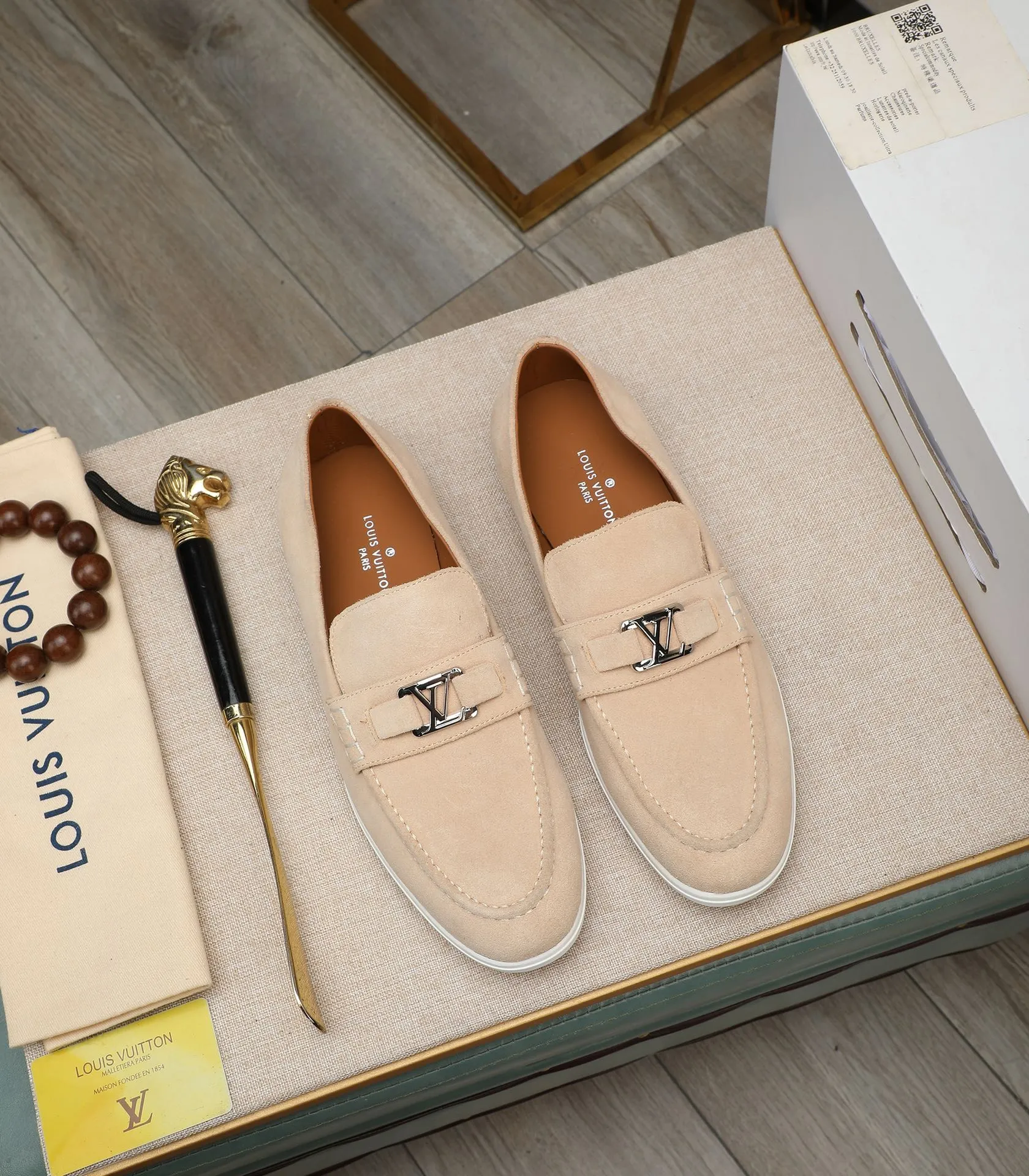 Men's shoes 💰520 📛📛【LOUIS VUITTON】Louis Vuitton 2024 official website synchronized new products 👟Milan fashion catwalk style 🇰🇾🇰🇾LV family logo, celebrity style, a must-have for fashionistas ⚠️First-layer calfskin ➕Genuine leather lining ➕Official website original version special outsole 👞Number 38-44